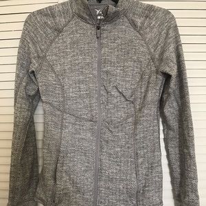 Sporty Zip-Up size S